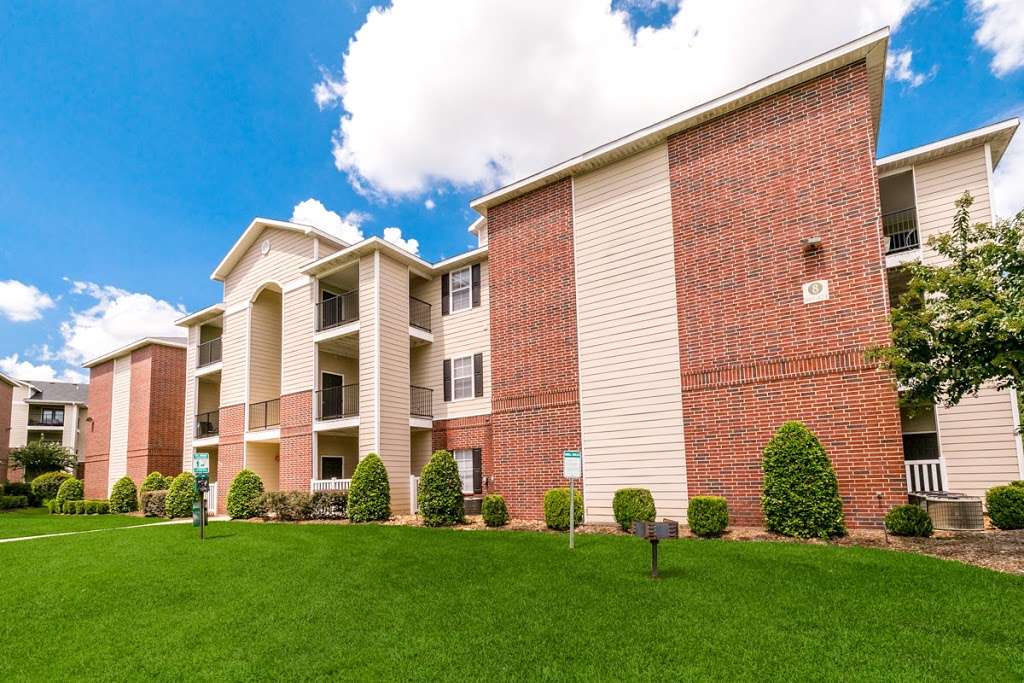 The Landmark Apartments | 425 Rayford Rd, Spring, TX 77386 | Phone: (281) 746-6889