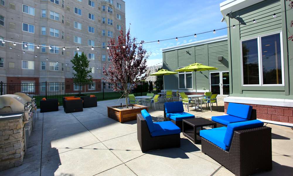 HighPoint Apartments | 12 Highpoint Cir, Quincy, MA 02169, USA | Phone: (617) 934-6330