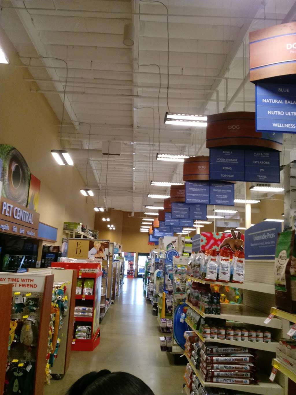 PetSmart | 7888 Van Nuys Blvd #1, Van Nuys, CA 91402, USA | Phone: (818) 742-1758