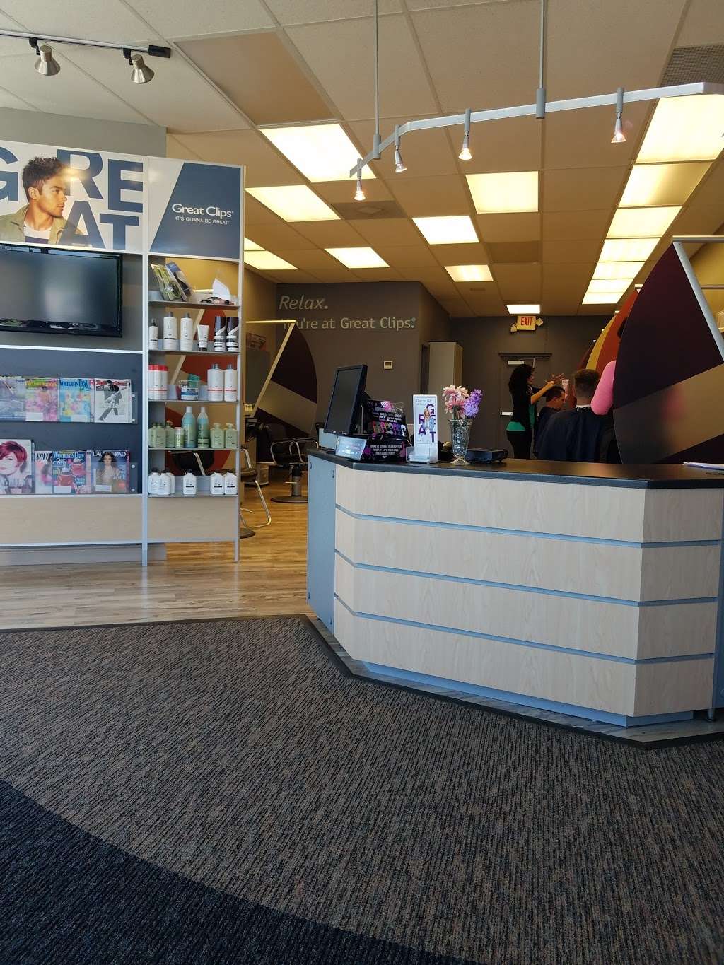 Great Clips | 10201 N Oak Trafficway, Kansas City, MO 64155, USA | Phone: (816) 734-9541