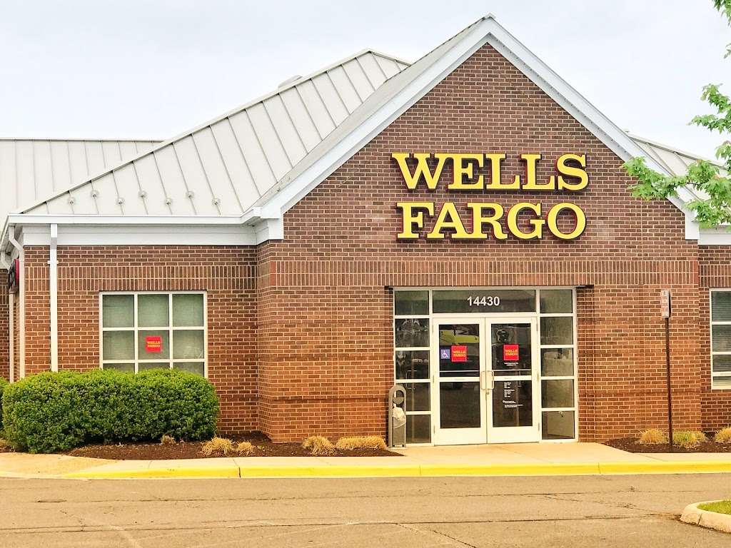 Wells Fargo Bank | 14430 Chantilly Crossing Ln, Chantilly, VA 20151 | Phone: (703) 378-5216