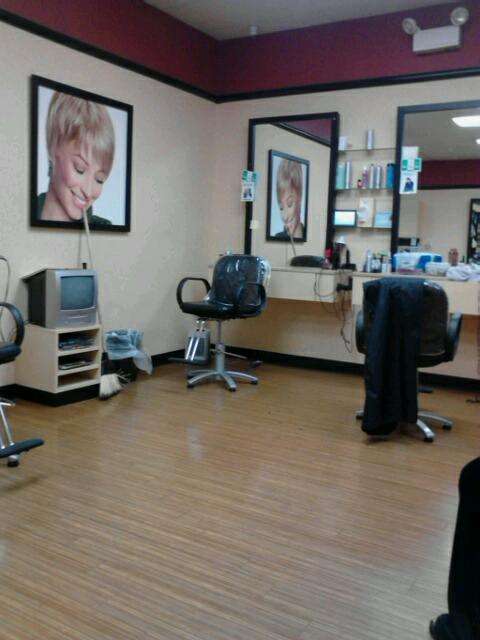 SmartStyle Hair Salon | W Located Inside Walmart #1030 805, SC-9 Bypass, Lancaster, SC 29720, USA | Phone: (803) 286-5229