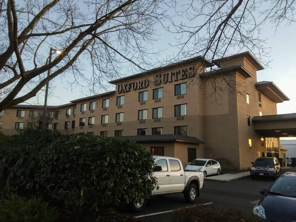 Oxford Suites Portland - Jantzen Beach | 12226 N Jantzen Dr, Portland, OR 97217, USA | Phone: (503) 283-3030