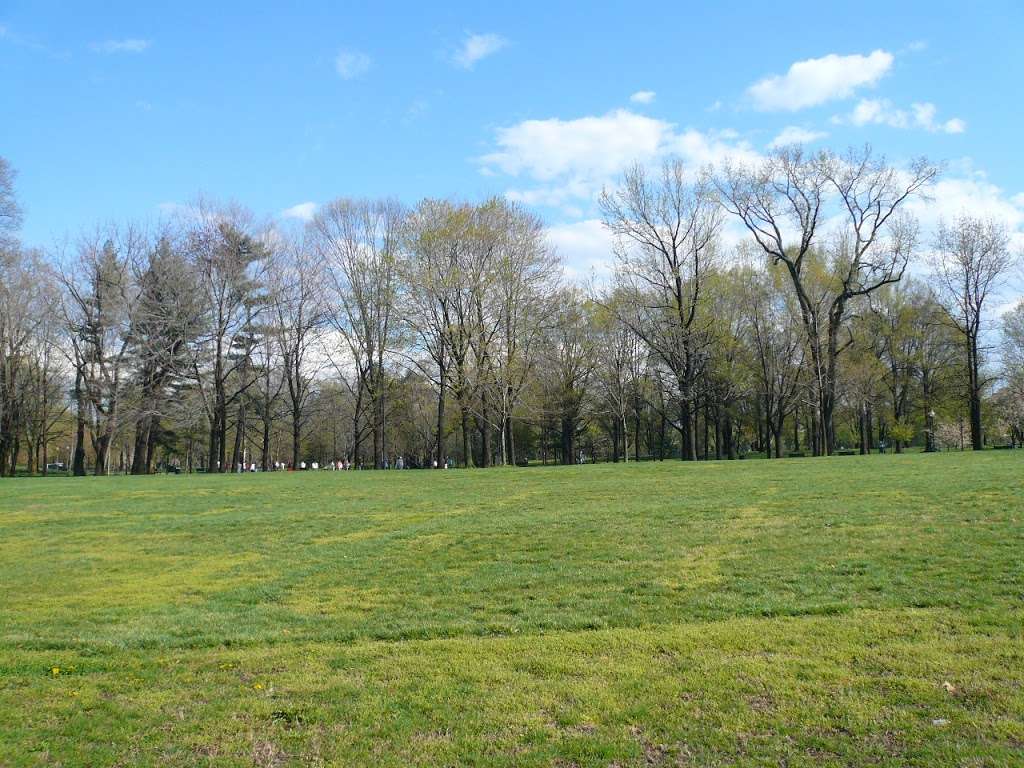 Vietnam Veterans Memorial | 5 Henry Bacon Dr NW, Washington, DC 20245, USA | Phone: (202) 426-6841