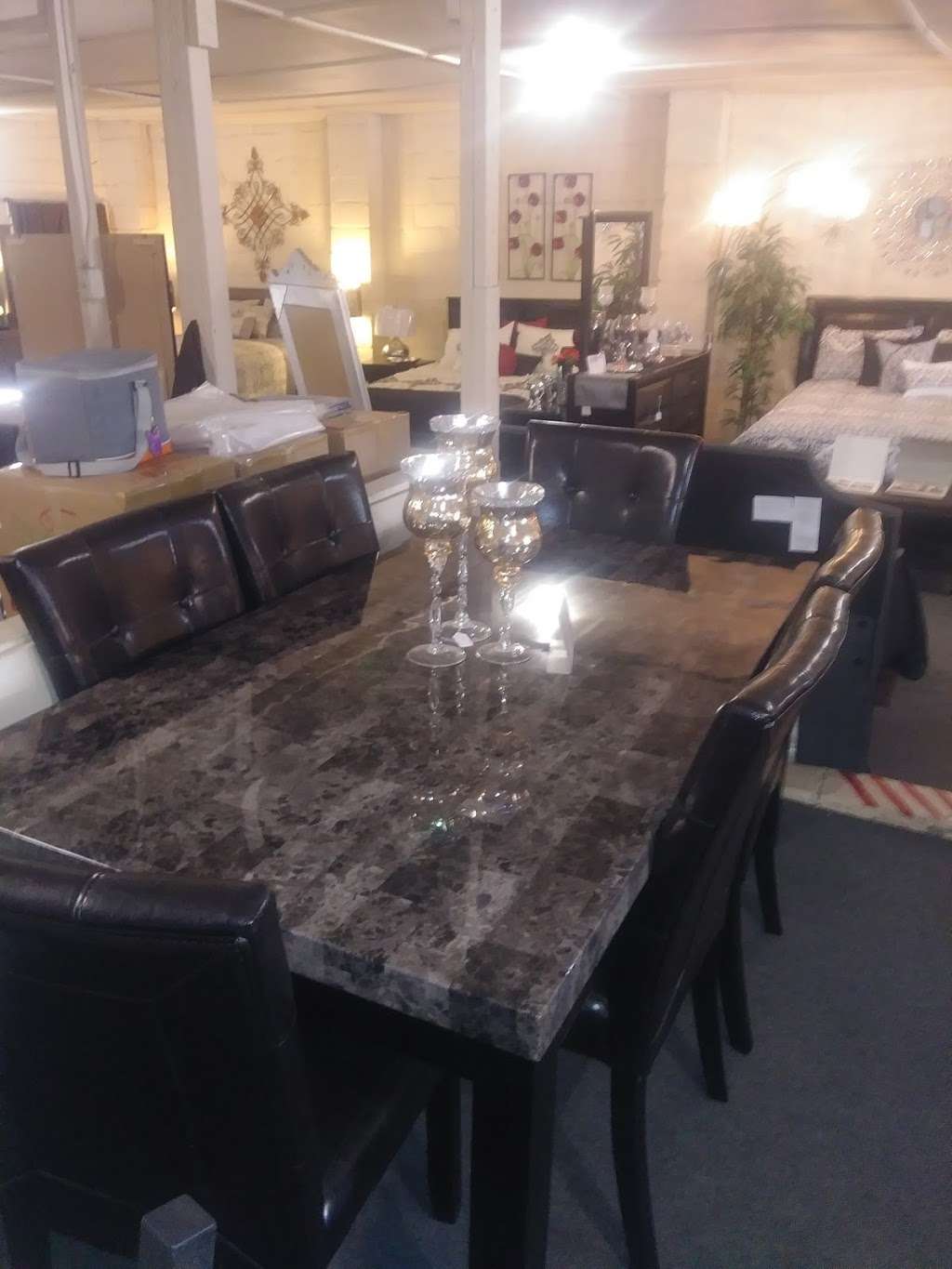 D&M Furniture | 1337 N Mt Vernon Ave, San Bernardino, CA 92411, USA | Phone: (909) 885-3590