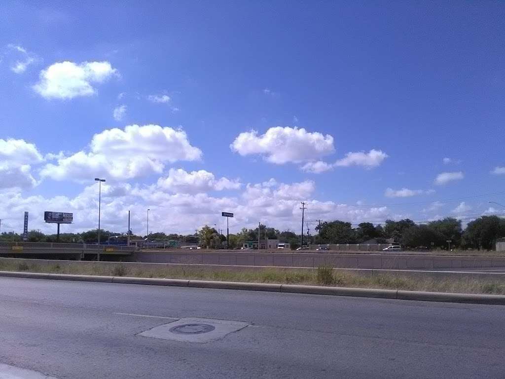 Loop 410 E Access Rd. & Silver Star | San Antonio, TX 78217, USA