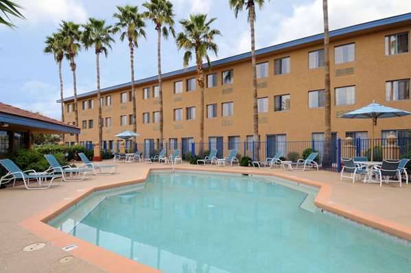 Days Hotel by Wyndham Mesa Near Phoenix | 333 W Juanita Ave, Mesa, AZ 85210, USA | Phone: (480) 582-0018