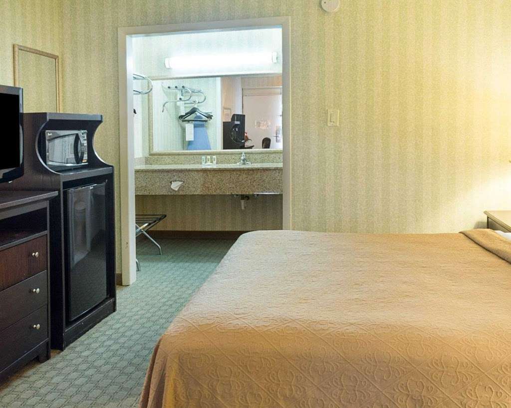 Quality Inn Fredericksburg near Historic Downtown | 543 Warrenton Rd, Fredericksburg, VA 22406, USA | Phone: (540) 373-0000