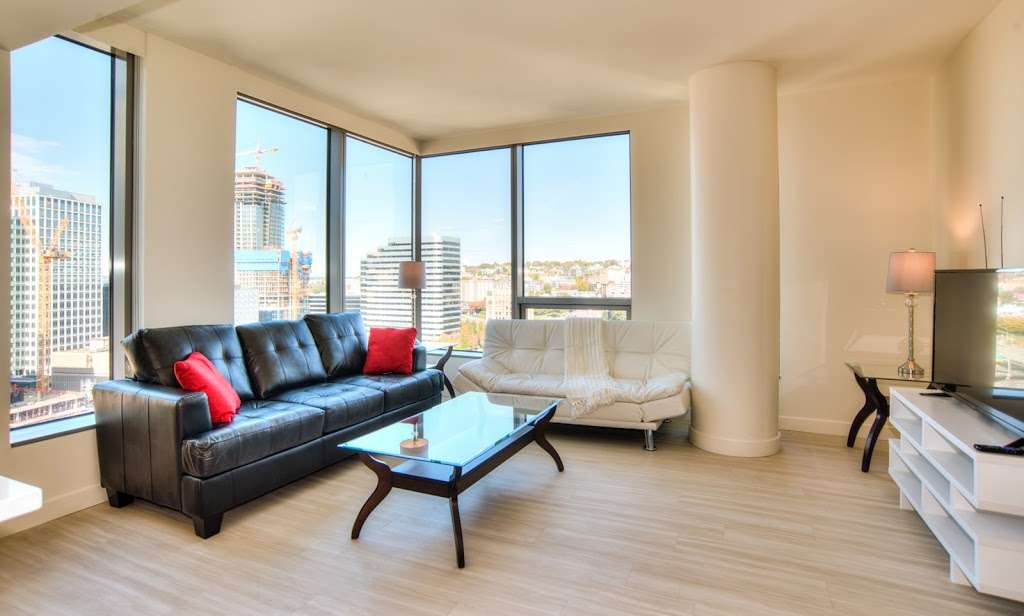 Pelican Modern Apartments in Downtown LA | 1111 Wilshire Blvd, Los Angeles, CA 90017, USA | Phone: (310) 736-9175