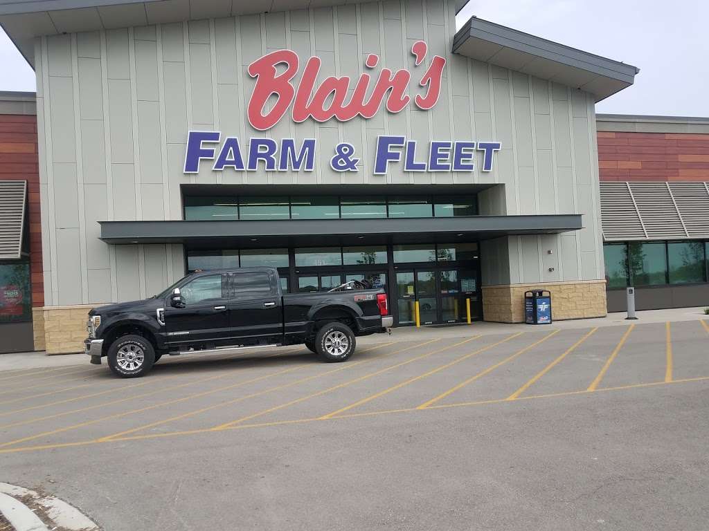 Blains Farm & Fleet | 451 S Weber Rd, Romeoville, IL 60446, USA | Phone: (815) 905-3333