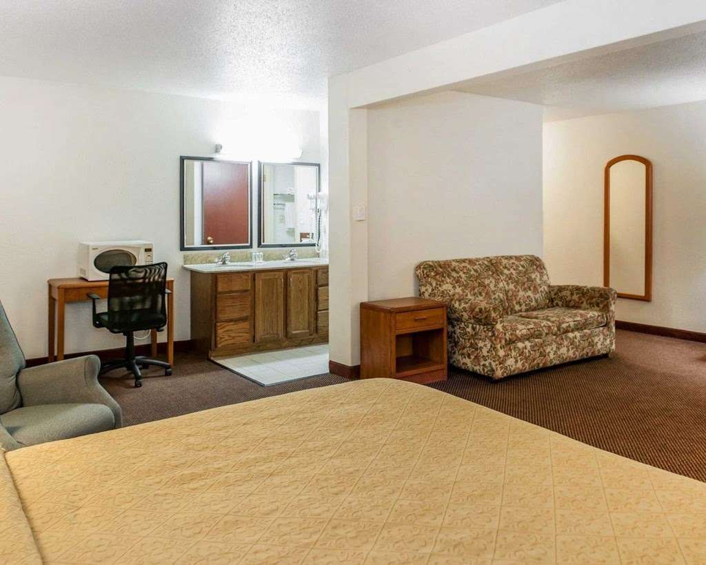 Quality Inn South | 4502 S Harding St, Indianapolis, IN 46217 | Phone: (623) 748-7660