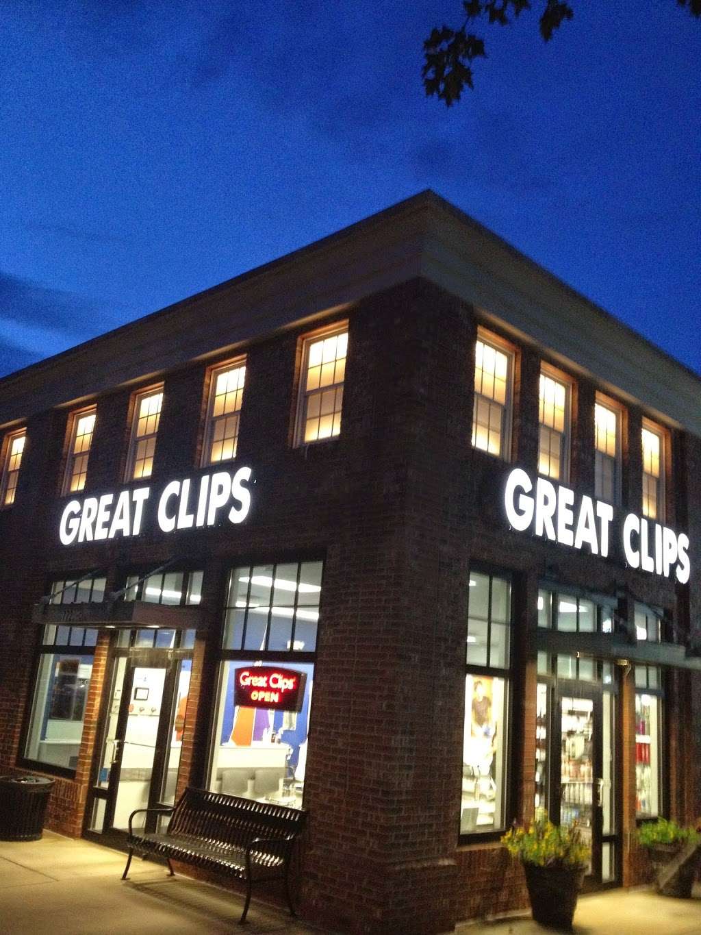 Great Clips | 7725 Regency Park Dr, Huntersville, NC 28078, USA | Phone: (704) 439-3071