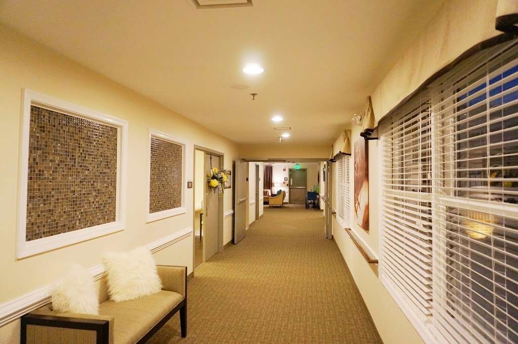 Greenfield Senior Living Of Spotsylvania | 9300 Onyx Ct, Fredericksburg, VA 22407 | Phone: (540) 369-6135