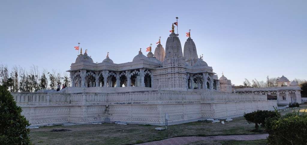 BAPS Shri Swaminarayan Mandir | 1150 Brand Ln, Stafford, TX 77477, USA | Phone: (281) 765-2277