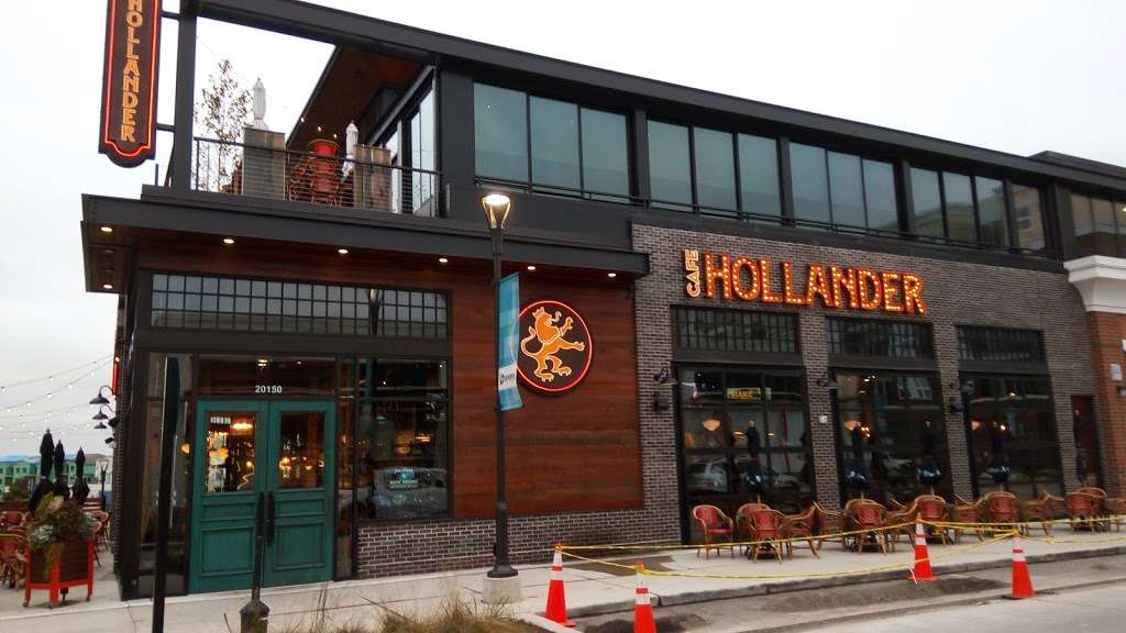 Café Hollander - Brookfield | 20150 Union St, Brookfield, WI 53045, USA | Phone: (262) 785-4490