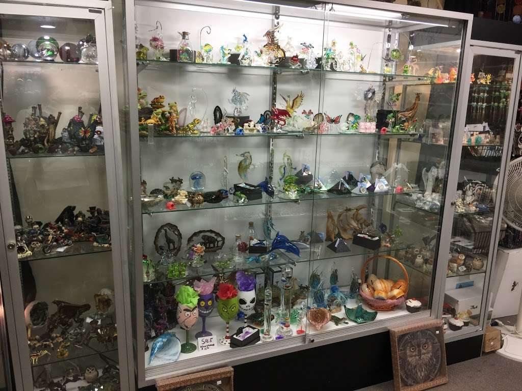 Crystal Dragon Fine Smoking Accessories & Gifts | 3050 N Dupont Hwy # C, Dover, DE 19901 | Phone: (302) 730-1264