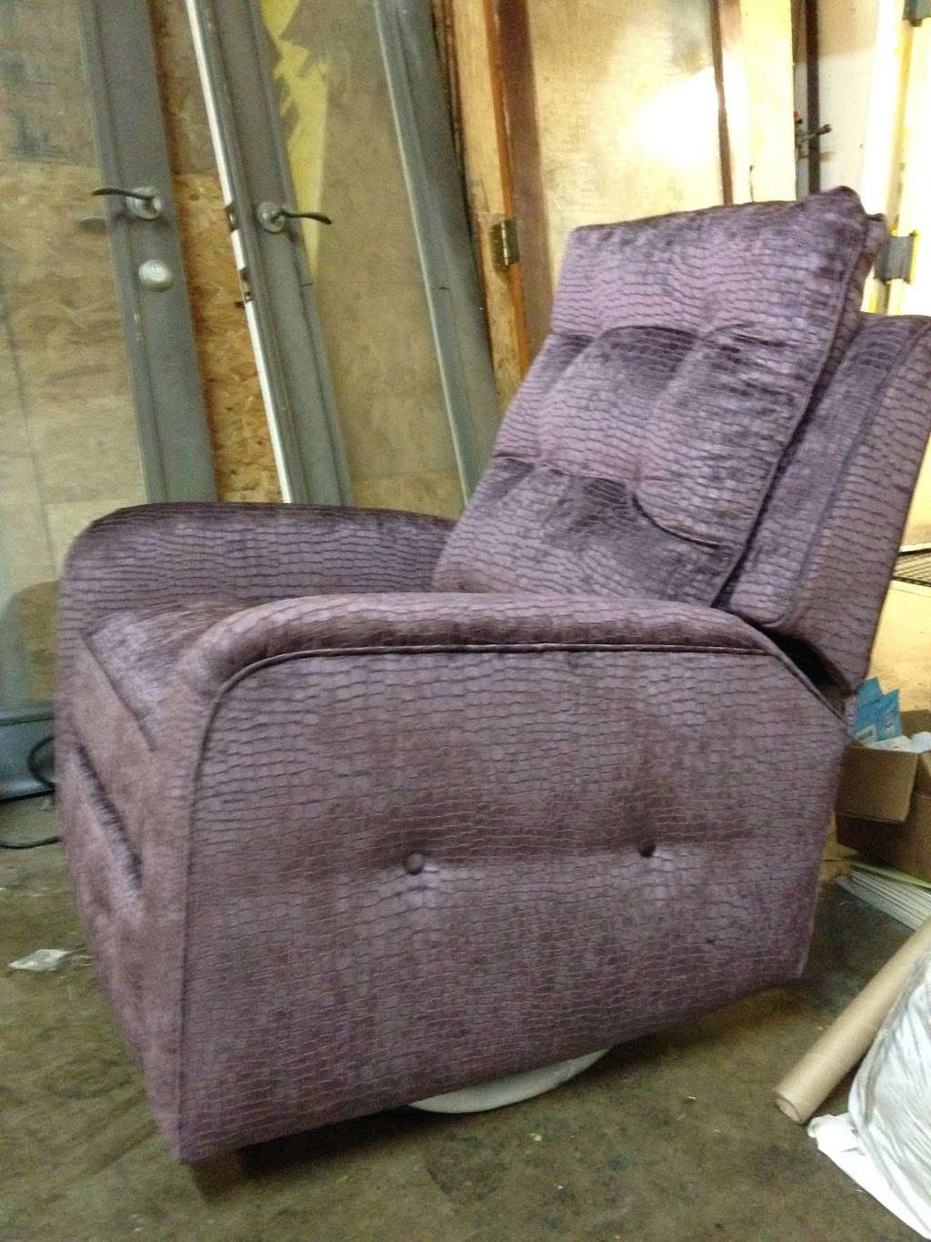 Lees Custom Upholstery | 3548 W T C Jester Blvd, Houston, TX 77018, USA | Phone: (713) 864-9688