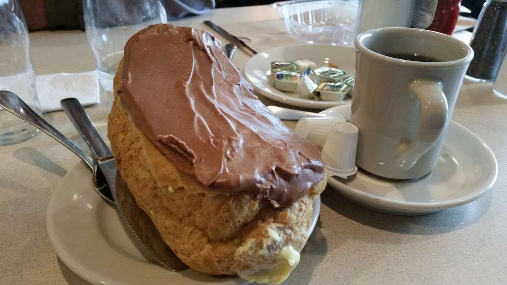 Savilles Diner | 830 E Philadelphia Ave, Boyertown, PA 19512, USA | Phone: (610) 369-1433