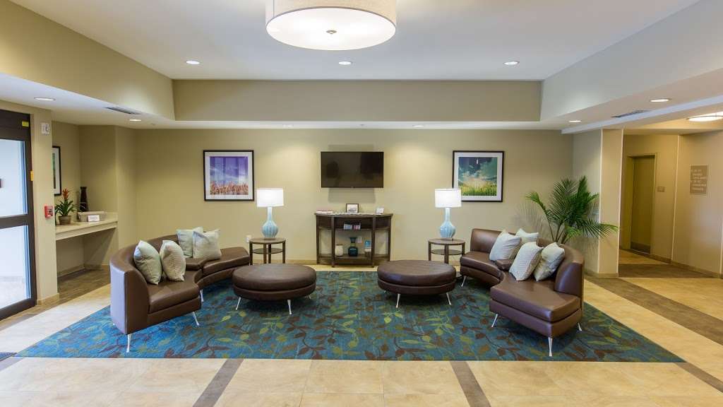 Candlewood Suites Overland Park - W 135th St. | 8953 W 135th St, Overland Park, KS 66221, USA | Phone: (913) 685-8200