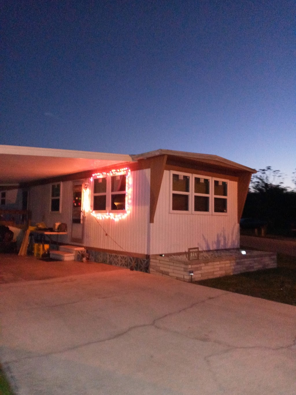 Carlyn Estates Trailer Park | 5611 Bayshore Rd, Palmetto, FL 34221, USA | Phone: (941) 722-1442