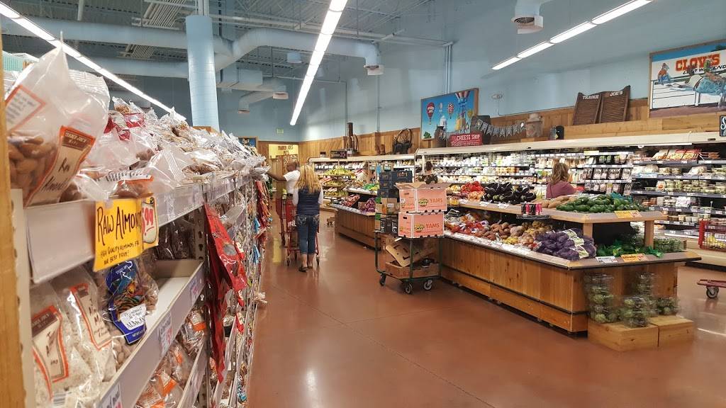 Trader Joes | 1077 N Willow Ave, Clovis, CA 93611, USA | Phone: (559) 325-3120