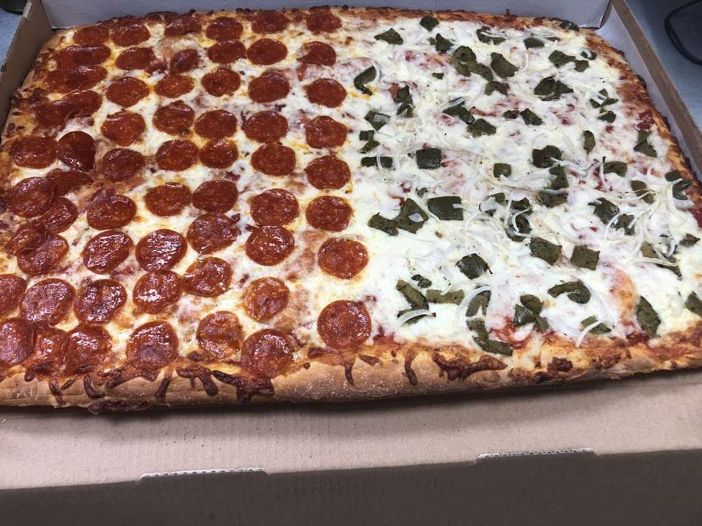 Empire Pizza | 14 Bound Rd, Woonsocket, RI 02895 | Phone: (401) 658-1199