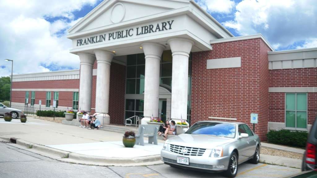 Franklin Public Library | 9151 W Loomis Rd, Franklin, WI 53132, USA | Phone: (414) 425-8214