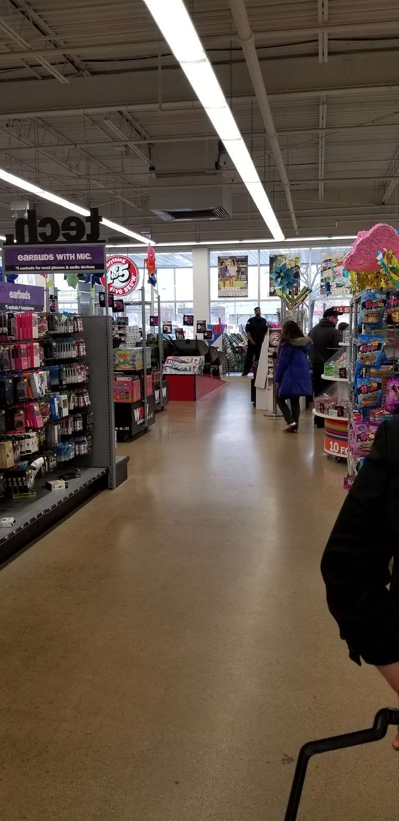 Five Below | 3302 W Belmont Ave, Chicago, IL 60618, USA | Phone: (773) 267-2534