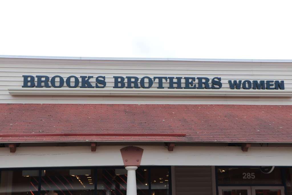 Brooks Brothers Mens Factory Outlet | 1 Outlet Blvd, Wrentham, MA 02093, USA | Phone: (508) 384-9864