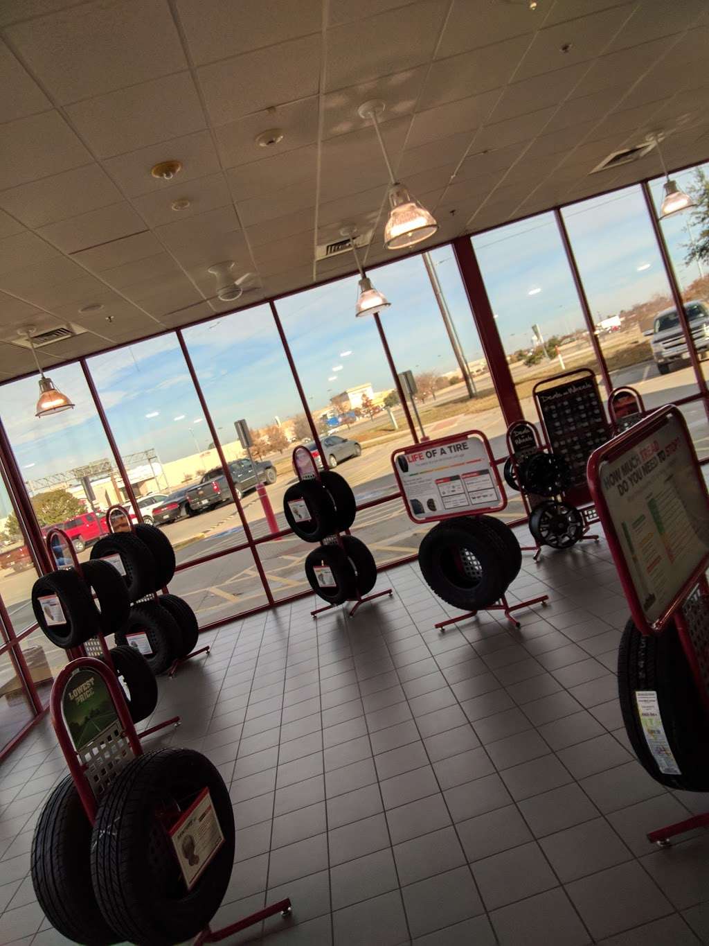 Discount Tire | 3516 W Airport Fwy, Irving, TX 75062 | Phone: (214) 596-1267