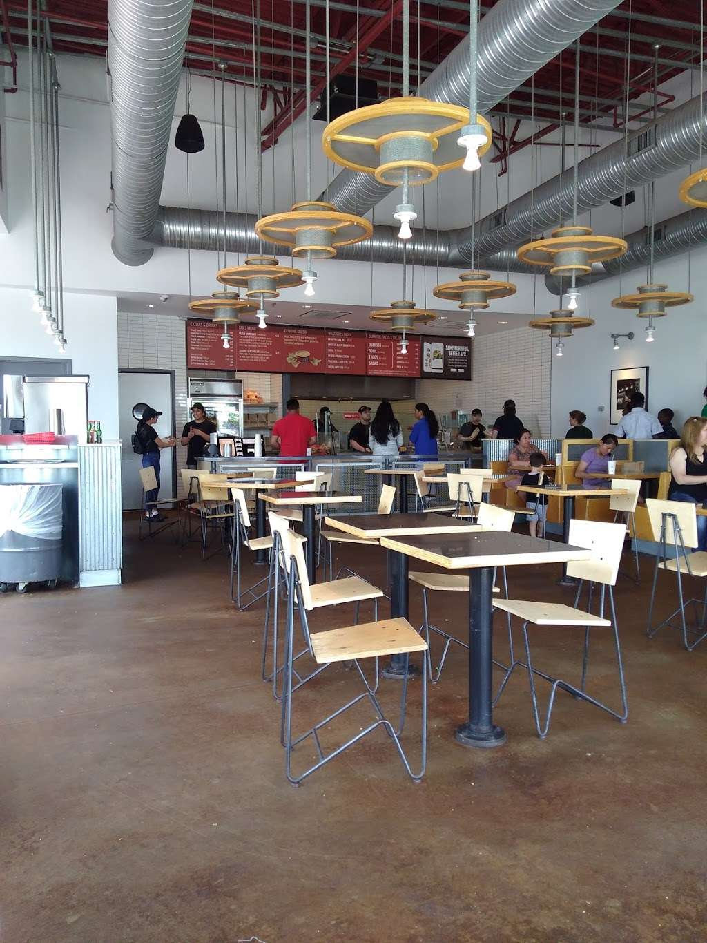 Chipotle Mexican Grill | 14416 Chantilly Crossing Ln, Chantilly, VA 20151, USA | Phone: (703) 961-0688