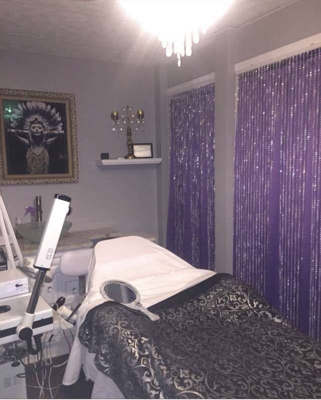 Bella Faccia Skin Wellness Studio | 6005 N Nina Ave, Chicago, IL 60631, USA | Phone: (773) 206-2320