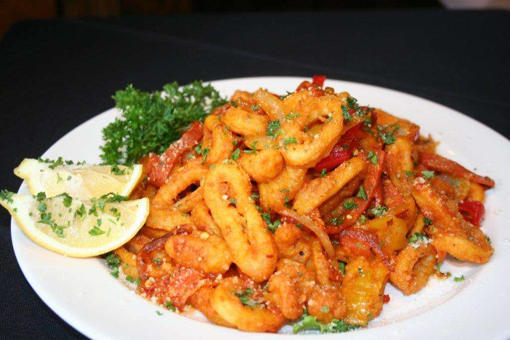 La Familia Restaurant | 1666 Diamond Hill Rd, Cumberland, RI 02864, USA | Phone: (401) 305-3916