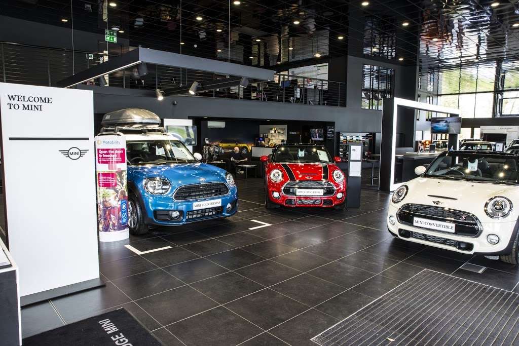 Cooper Tonbridge MINI | Brook Farm, Five Oak Green Rd, Tonbridge TN11 0QN, UK | Phone: 01732 622059