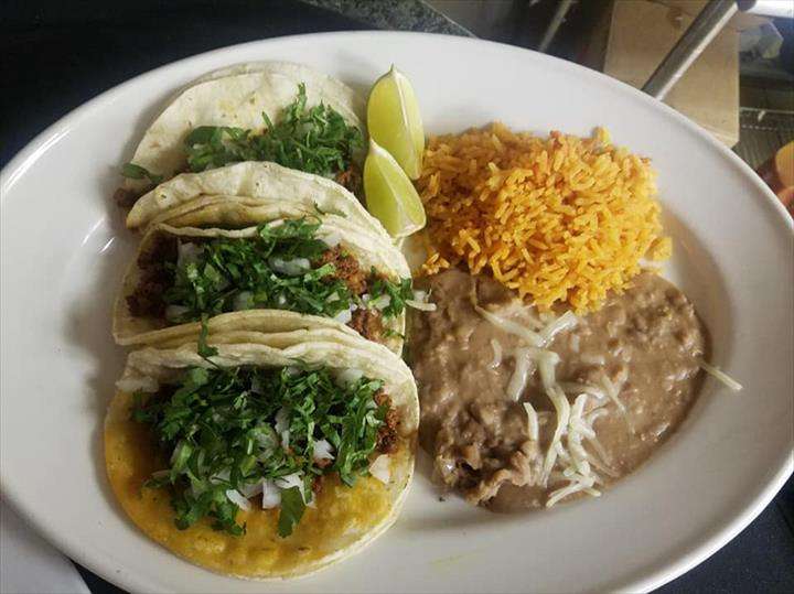 La Palma Mexican Cuisine | 113 S Main St, Algonquin, IL 60102 | Phone: (847) 960-3442