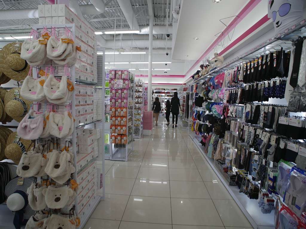 Daiso Japan | 5131 Beach Boulevard Suite A, Buena Park, CA 90621 | Phone: (714) 868-8910