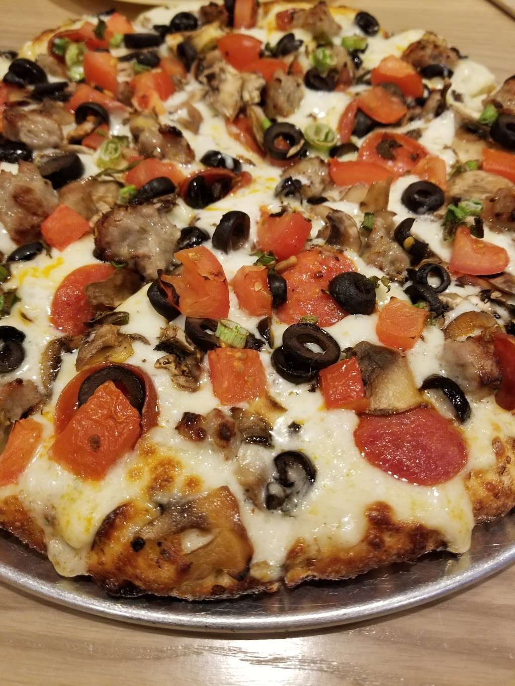 Mountain Mikes Pizza | 455 College Blvd #10, Oceanside, CA 92057, USA | Phone: (760) 295-3121