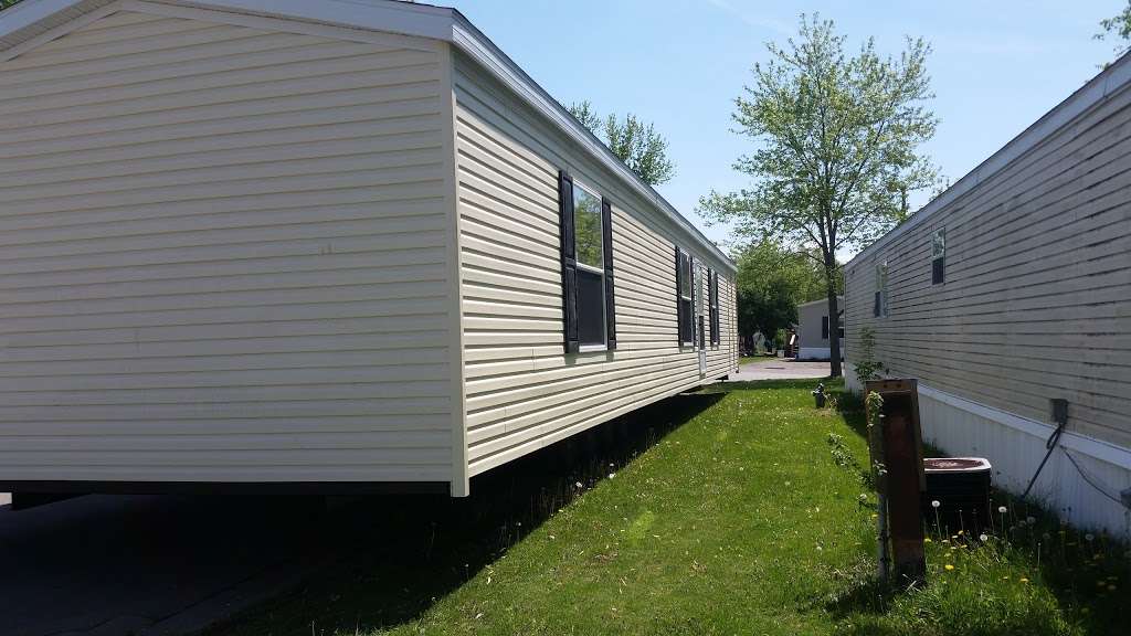 Countryview Estates Mobile Home Community | 1199 Hospital Rd #52, Franklin, IN 46131, USA | Phone: (317) 736-8625