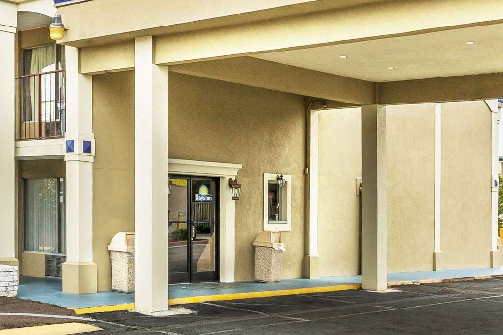 Days Inn by Wyndham Ashland | 806 England St, Ashland, VA 23005, USA | Phone: (804) 742-2946