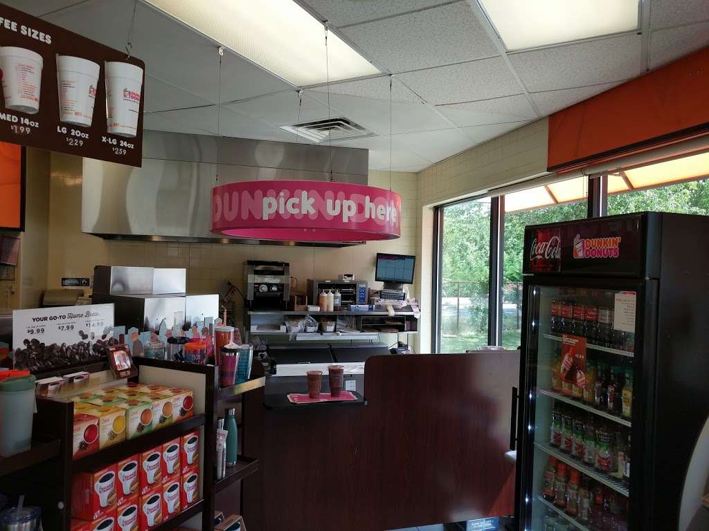 Dunkin | 448 NJ-36, Port Monmouth, NJ 07758, USA | Phone: (732) 495-3394