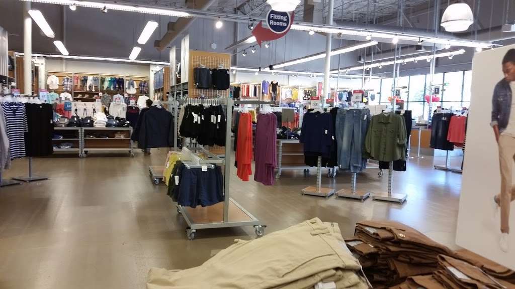 Old Navy Outlet, 12634 Fountain Lake Cir, Stafford, TX 77477, USA