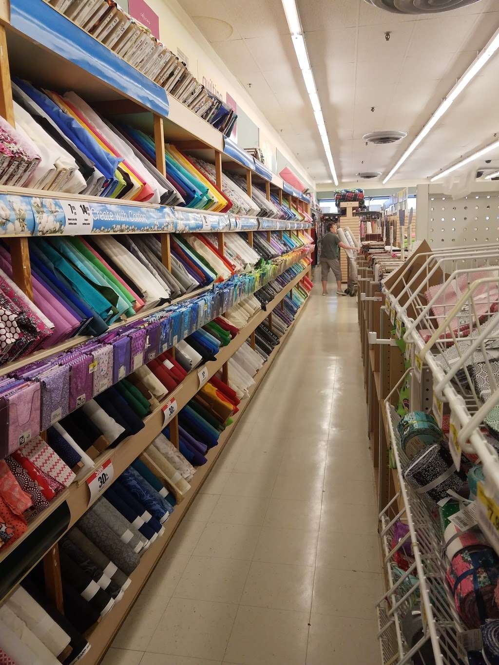 JOANN Fabrics and Crafts | 845 E Rollins Rd, Round Lake Beach, IL 60073, USA | Phone: (847) 223-0223