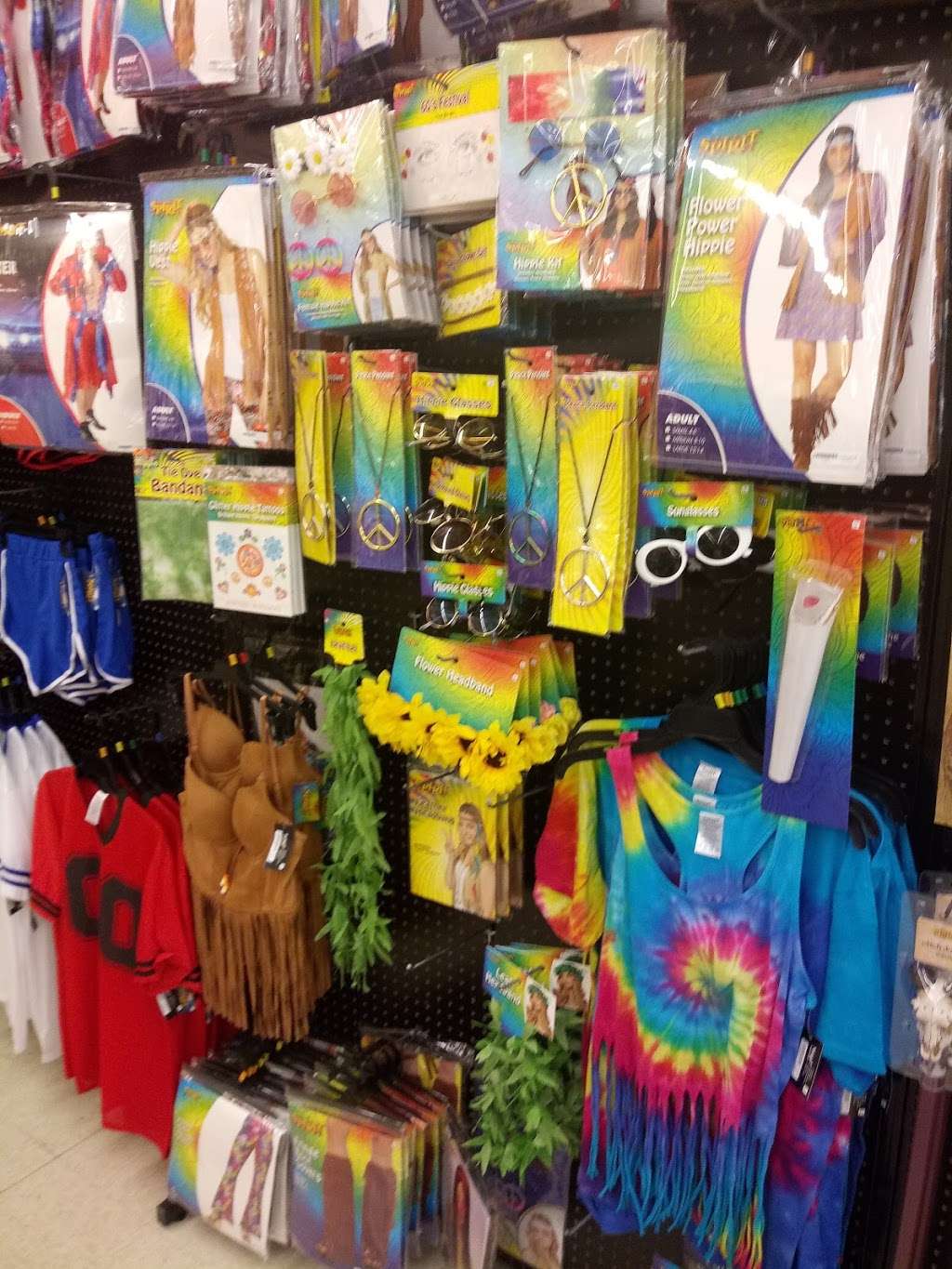 Spirit Halloween | 219 W Kingsley Rd Ste 316, Garland, TX 75041, USA | Phone: (866) 586-0155