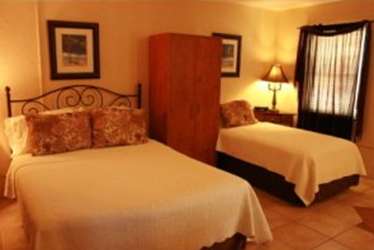 Spring Waters Inn | 4851 US-17, De Leon Springs, FL 32130, USA | Phone: (386) 985-5455