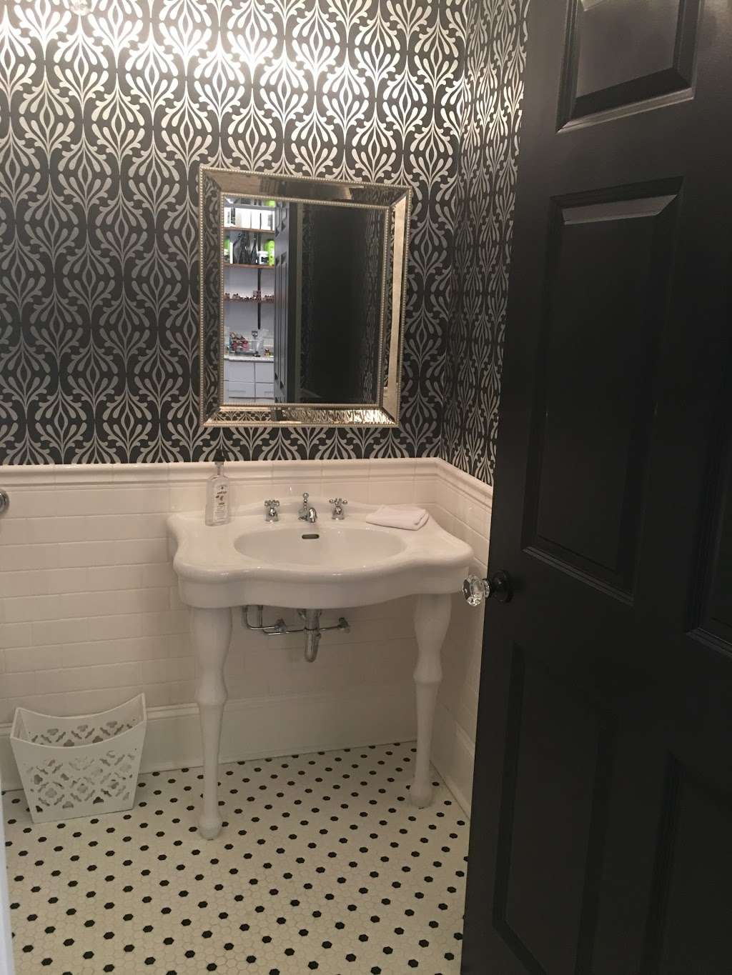 Vintage Boutique Salon | 38 Grand Ave, Fox Lake, IL 60020, USA | Phone: (847) 629-5733