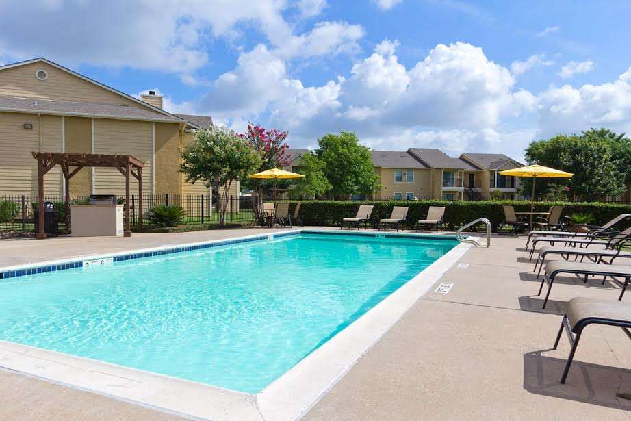 College View Apartments | 3333 Luella Blvd, La Porte, TX 77571, USA | Phone: (281) 408-4642