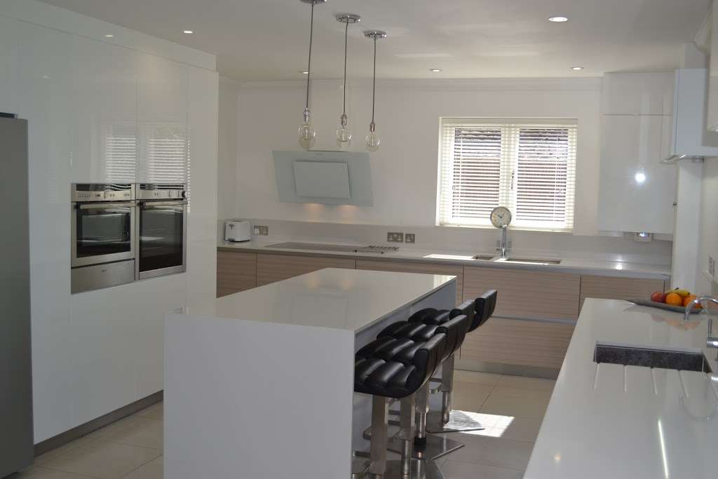 M kitchens | 6 Ravenswood Cres, West Wickham BR4 0JJ, UK | Phone: 020 8777 4949