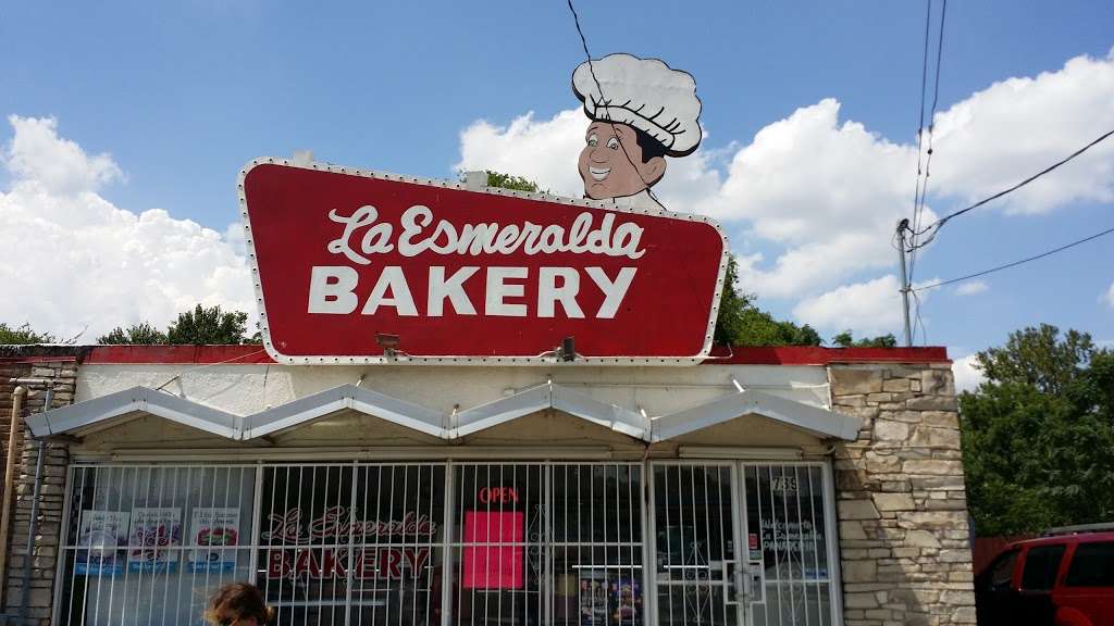 La Esmeralda Bakery | 739 New Laredo Hwy, San Antonio, TX 78211, USA | Phone: (210) 922-3063