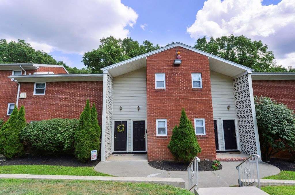 Mt. Arlington Gardens Apartment Homes | 48 Henry Ct, Mt Arlington, NJ 07856 | Phone: (973) 384-1668