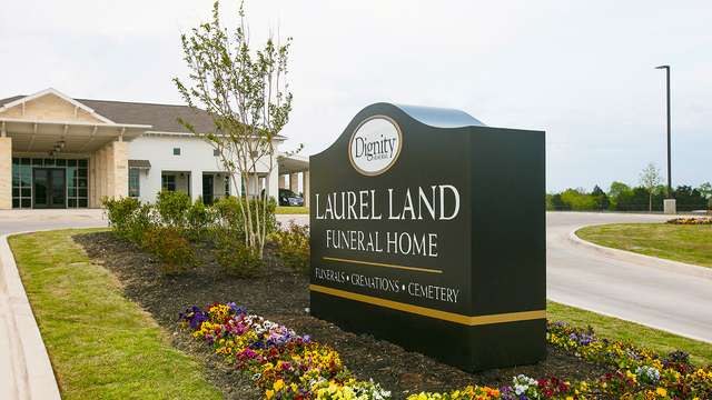 Laurel Land Funeral Home | 6300 S R. L. Thornton Fwy, Dallas, TX 75232, USA | Phone: (214) 371-1336